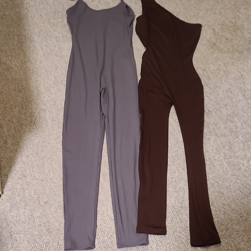 2 Bodysuits, Grey Ribbed, Brown One Shoulder Both Xs. Super Stretchy